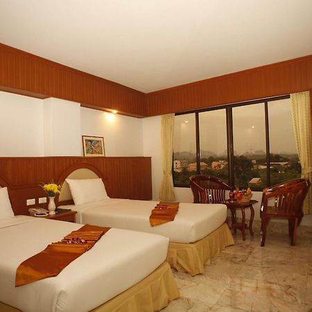 Boon Siam Hotel Krabi town Exterior foto
